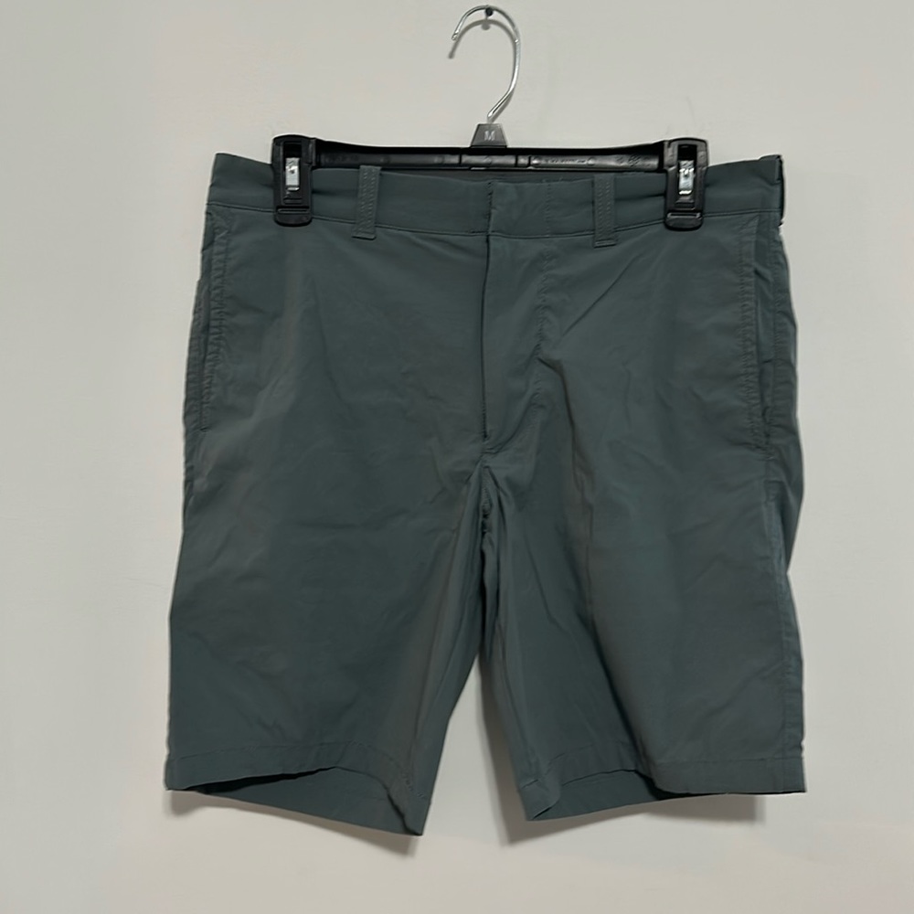 EUC J Crew men’s stretch 9” chino shorts